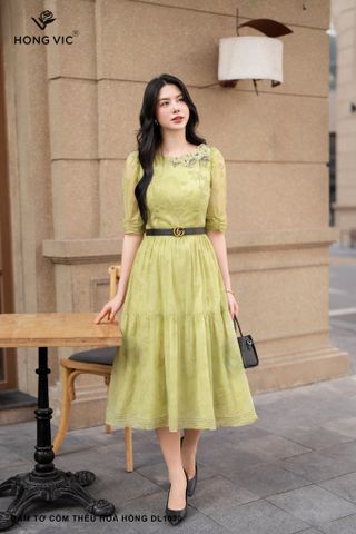 Đầm tơ cốm thêu hoa hồng DL1030