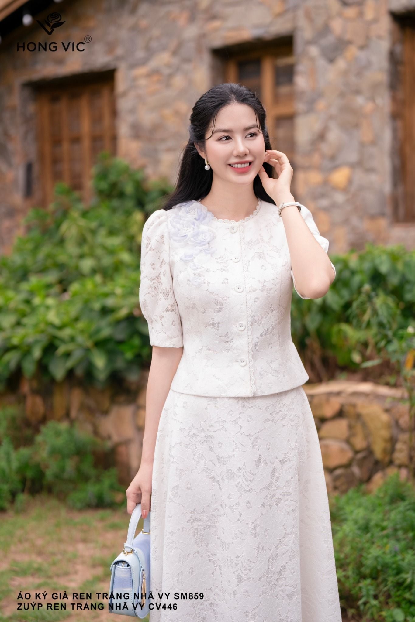 Áo ký giả ren trắng nhã vy SM859