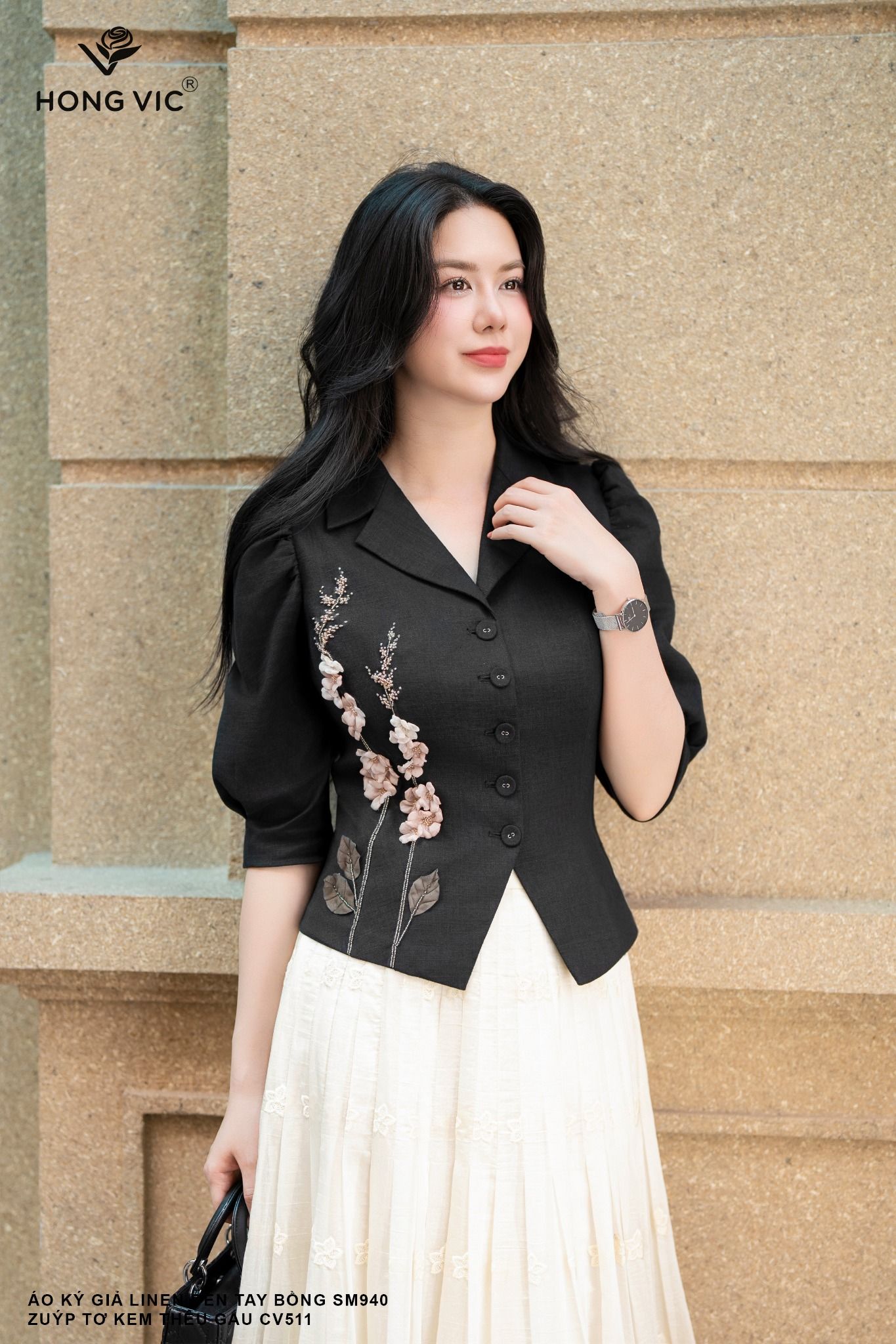 Áo ký giả linen đen tay bồng SM940