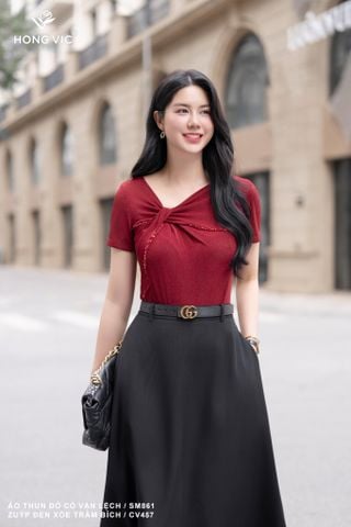 Áo thun đỏ cổ vặn lệch SM861