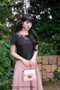 Áo đen croptop cộc tay đính hoa đào SM699