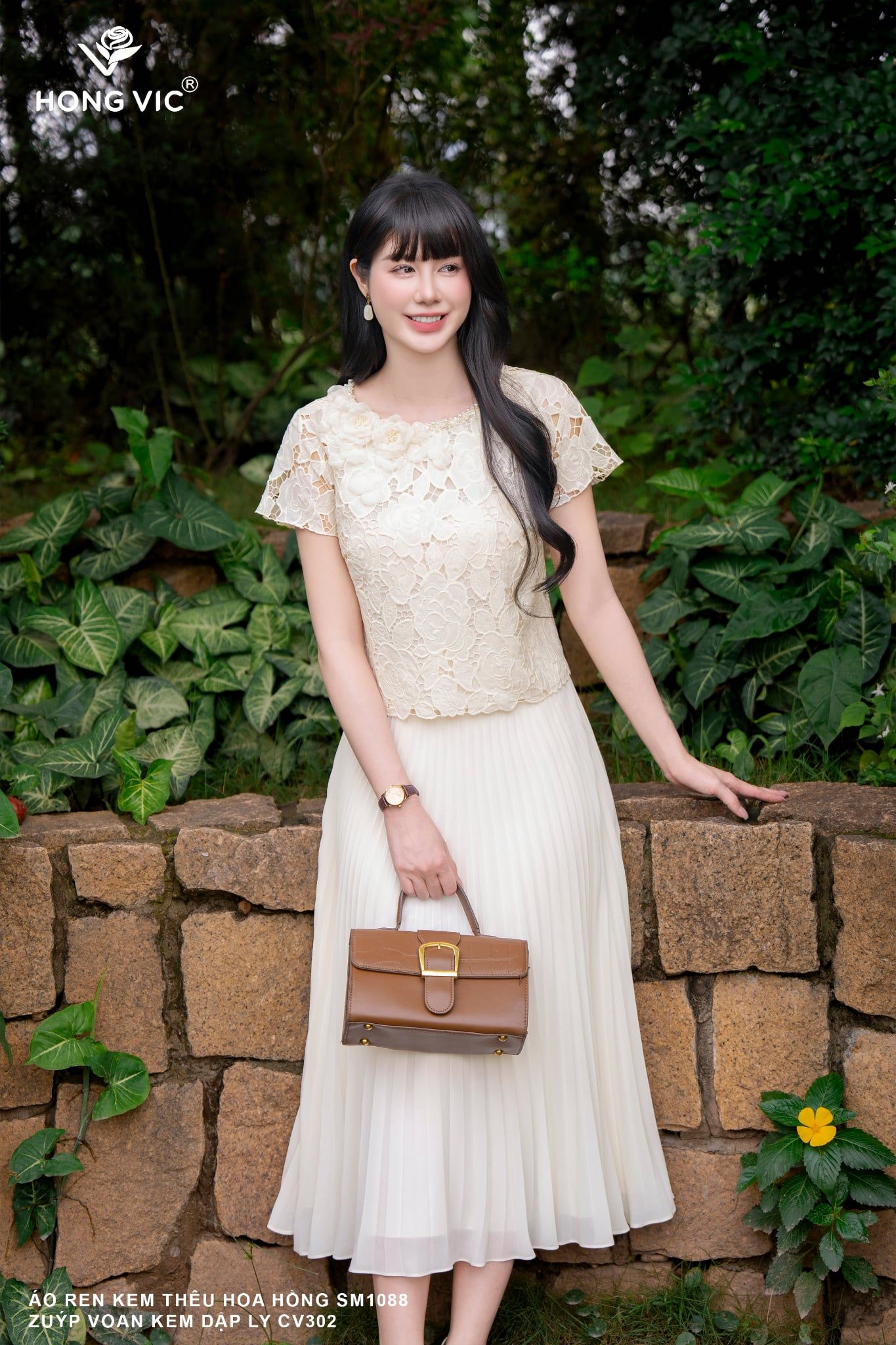 Áo ren kem thêu hoa hồng SM1088