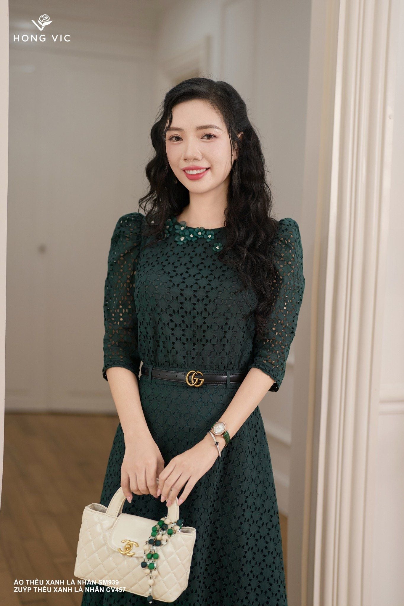 Áo thêu xanh lá nhãn SM939