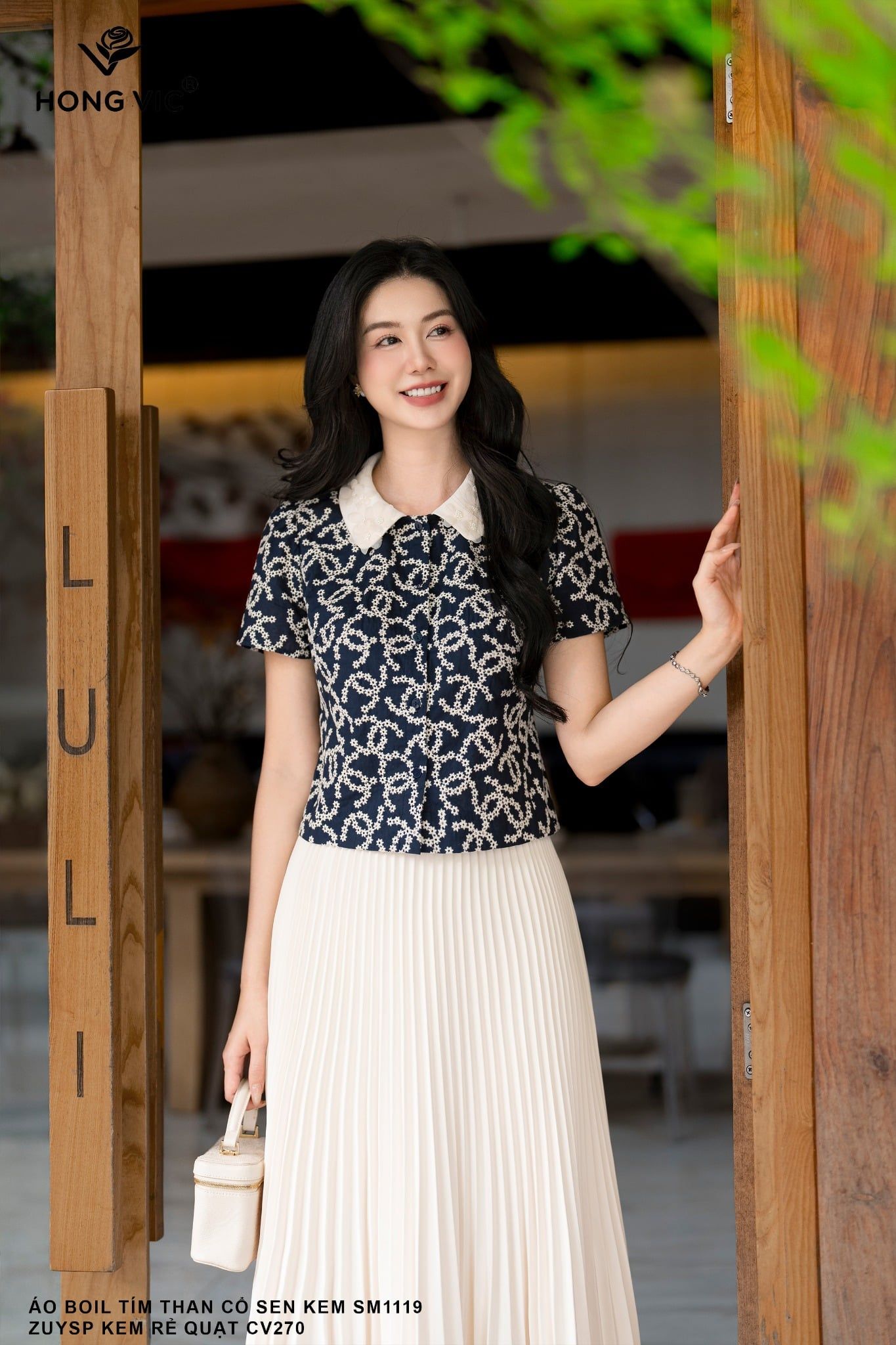 Áo boil tím than cổ sen kem SM1119