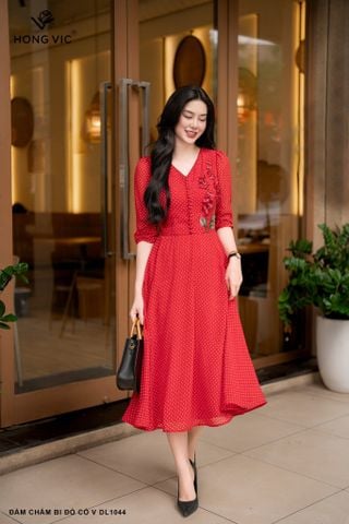 Đầm chấm bi đỏ cổ V DL1044