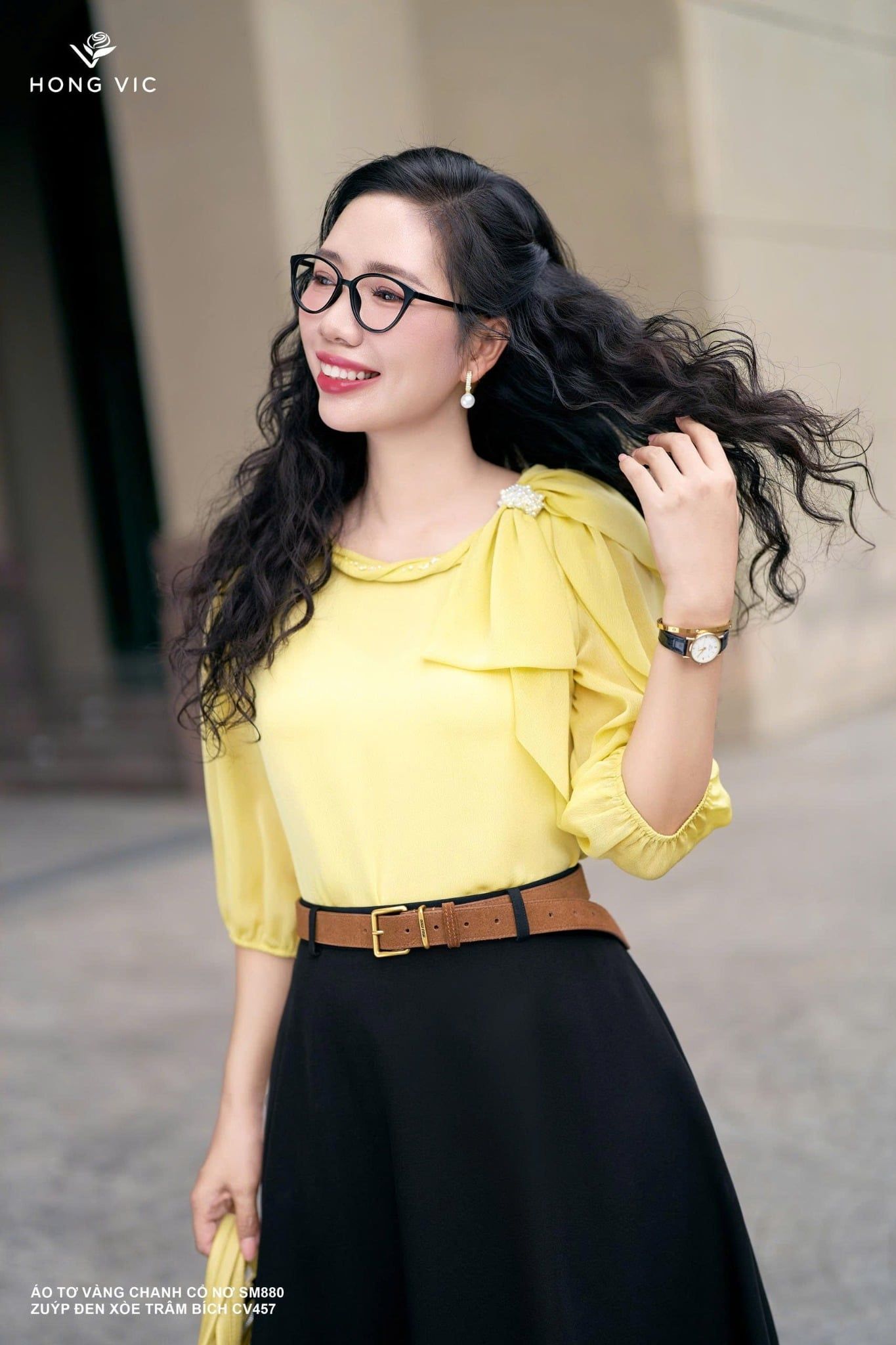 Áo tơ vàng chanh cổ nơ SM880