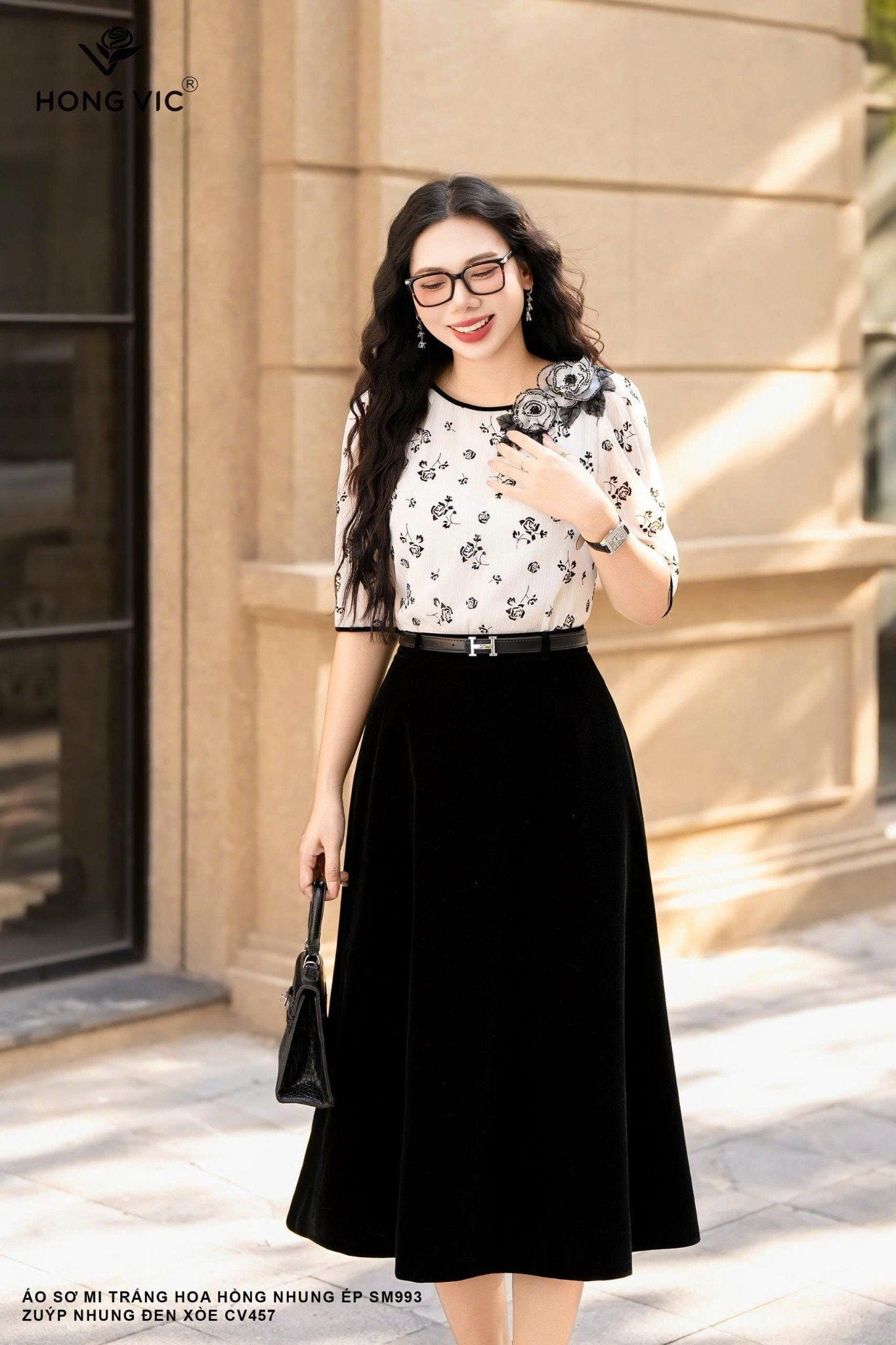 Zuýp nhung đen xòe CV457