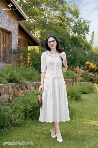 Zuýp linen kem thêu xếp ly CV496