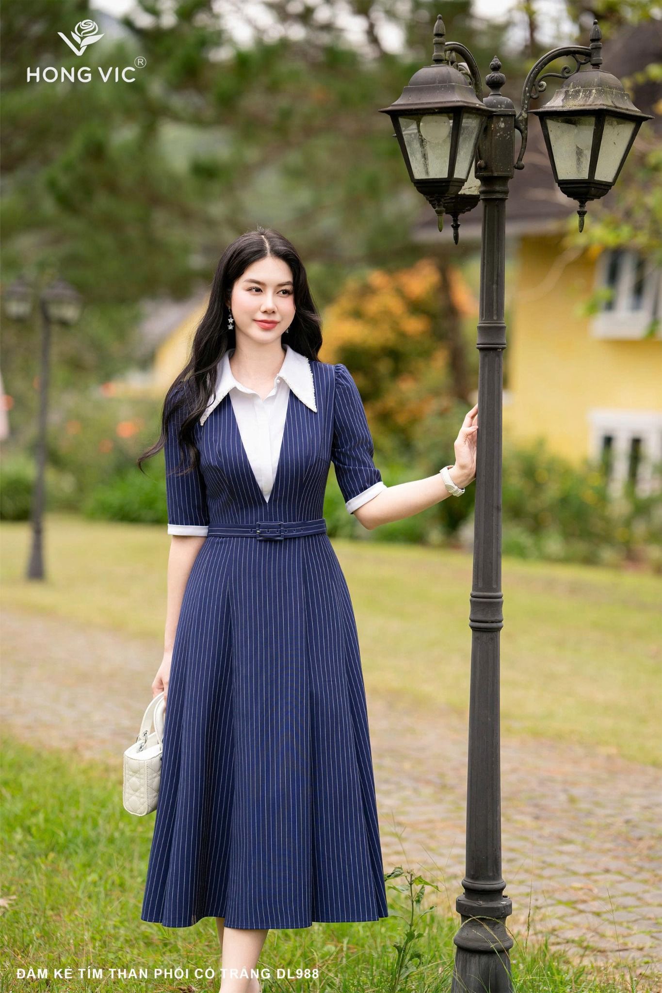 Đầm kẻ tím than phối cổ trắng DL988