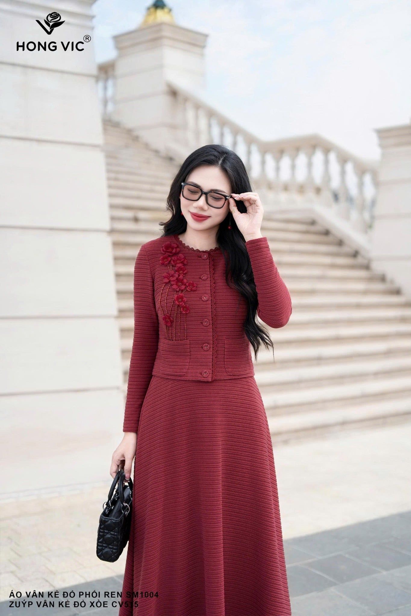 Áo vân kẻ đỏ phối ren SM1004