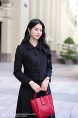 Vest dạ đen cổ sen đính hoa AV263
