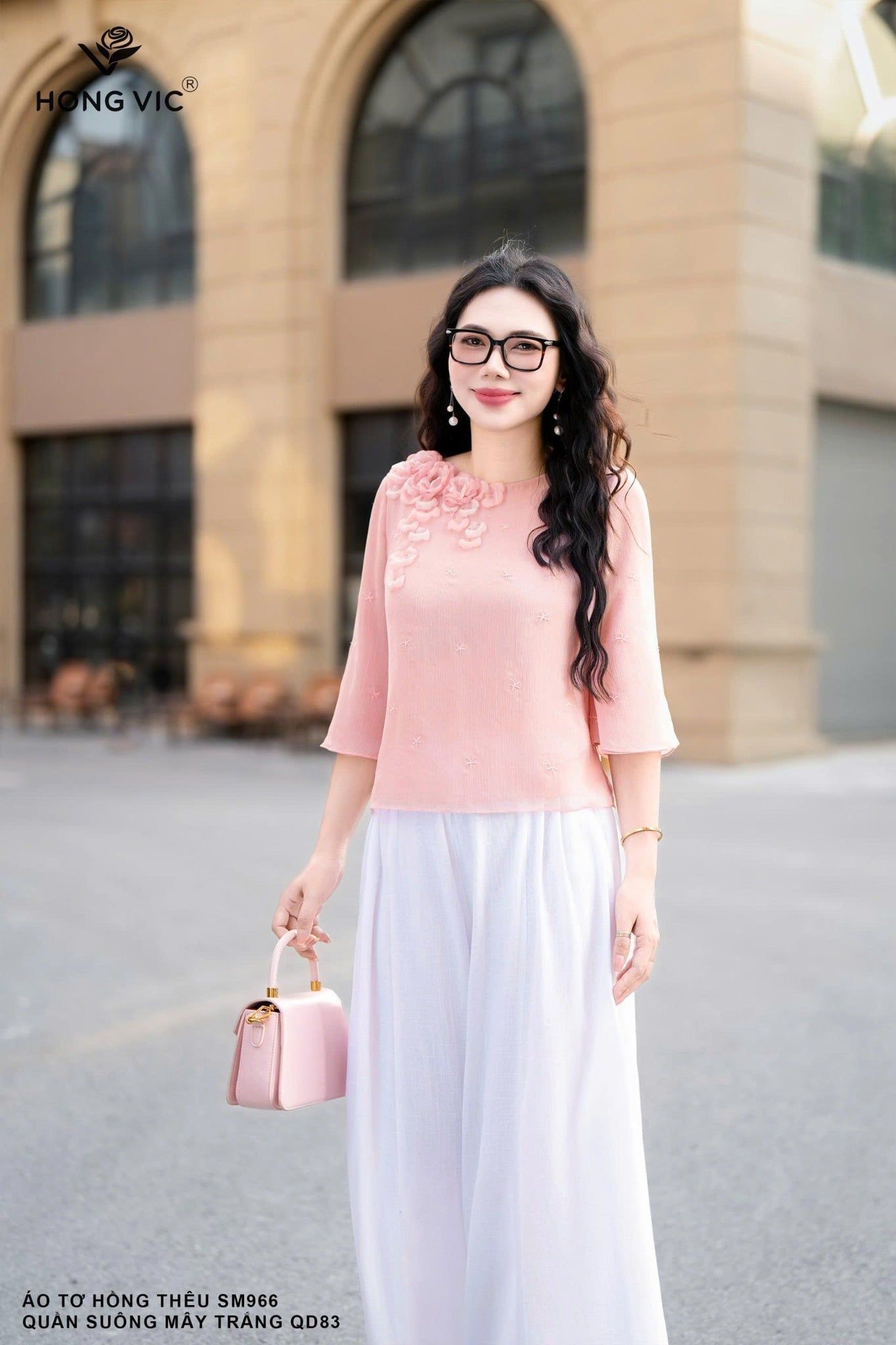 Áo tơ hồng thêu SM966