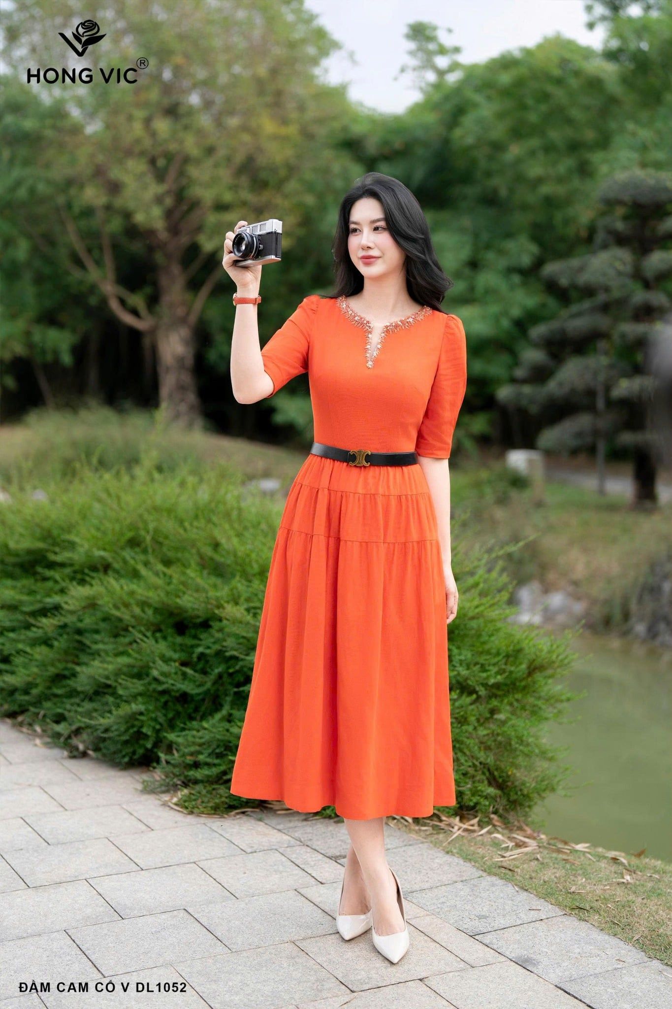 Đầm cam cổ V DL1052