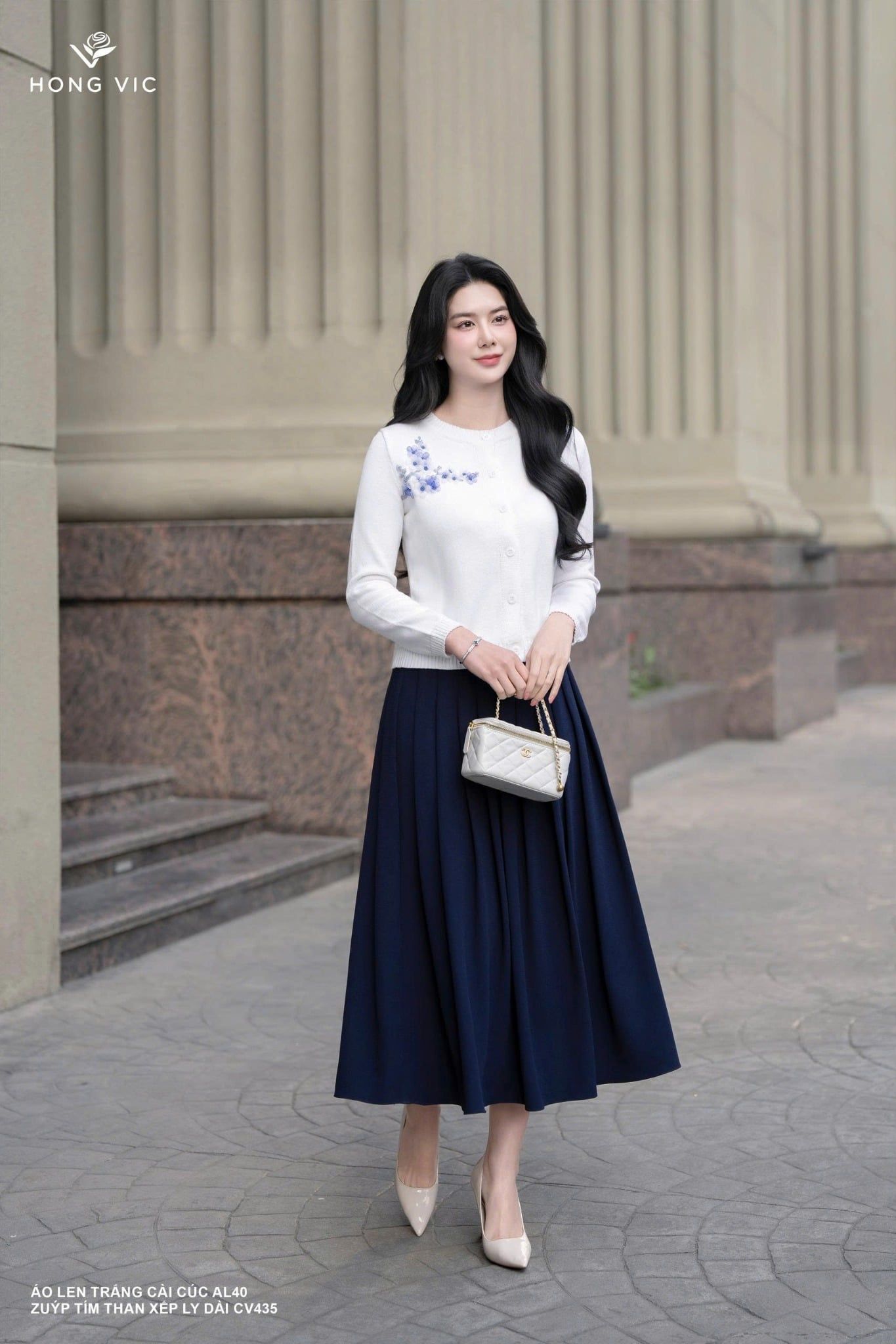 Áo len trắng cài cúc AL40