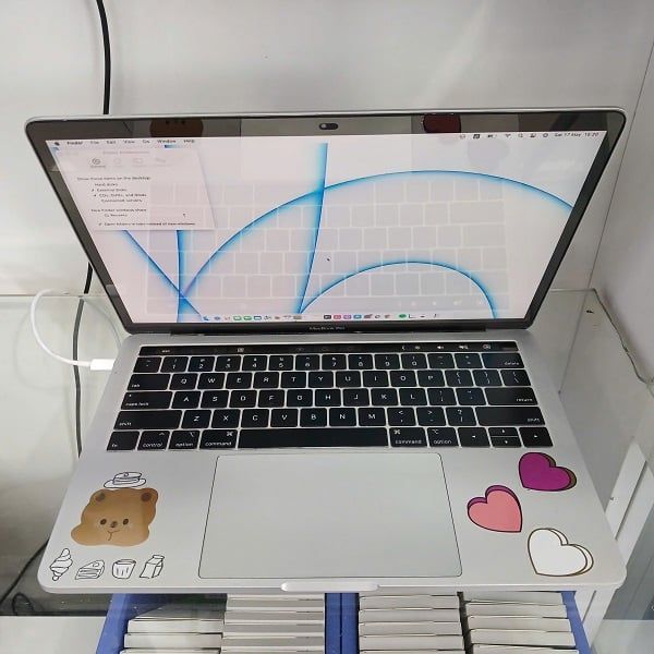 Laptop MacBook Pro A1989 Cũ giá rẻ đẹp 98%