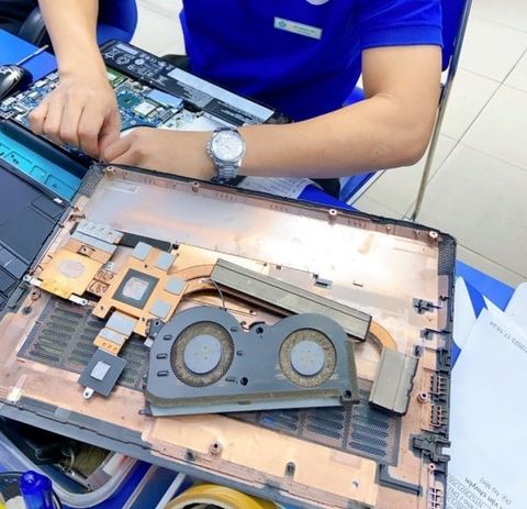 Thay Màn Hình Macbook Air 2018