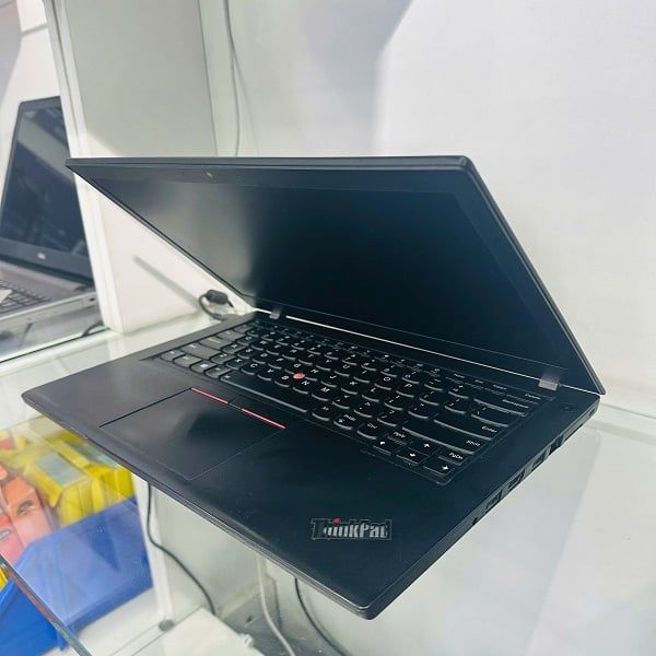 Laptop Lenovo ThinkPad T470 Cũ giá rẻ đẹp 98%