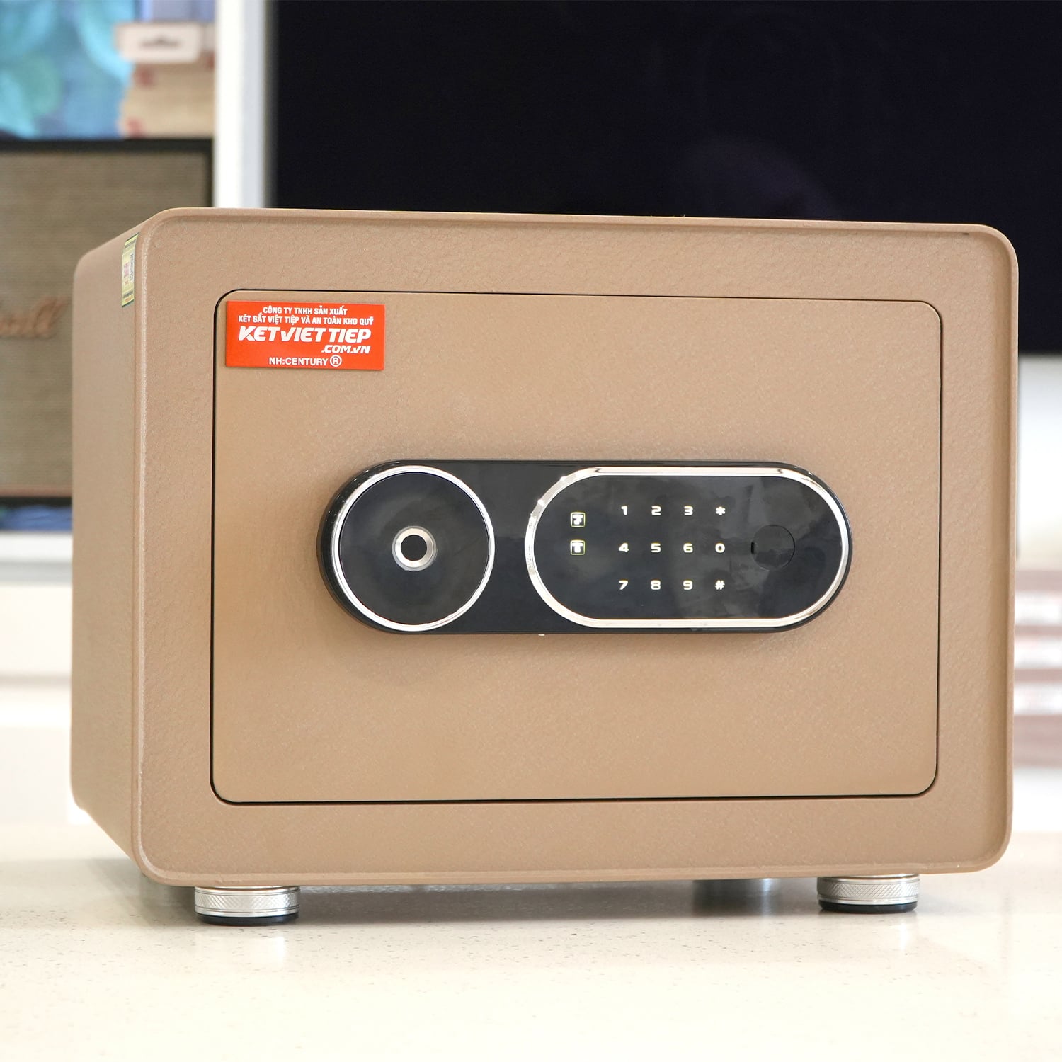 Két Sắt Mini Việt Tiệp Premium SC22VTĐT – Thép Nguyên Tấm 6 Mặt, Khóa Vân Tay Điện Tử, Cảnh Báo Điện Thoại