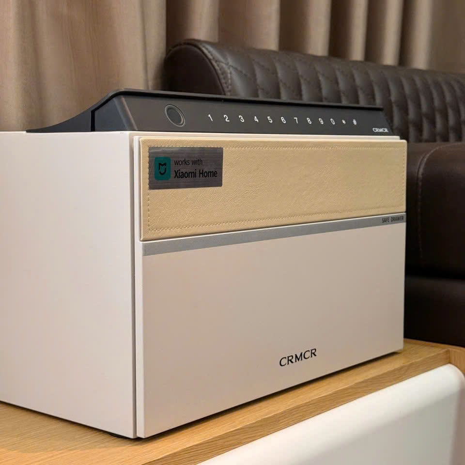 Két Sắt Mini Xiaomi CRMCR 22MN – Nhỏ Nhưng Khóa Và Công Nghệ Quá Khác Biệt