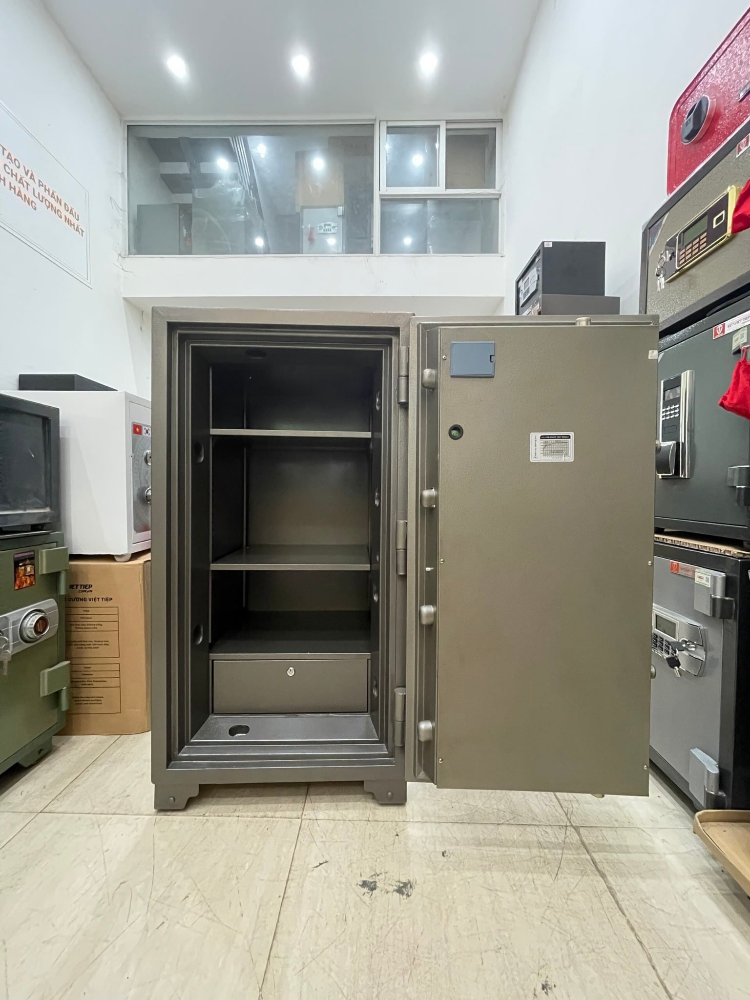 Két sắt ngân hàng nhà nước Việt Tiệp KSC03 điện tử cao cấp