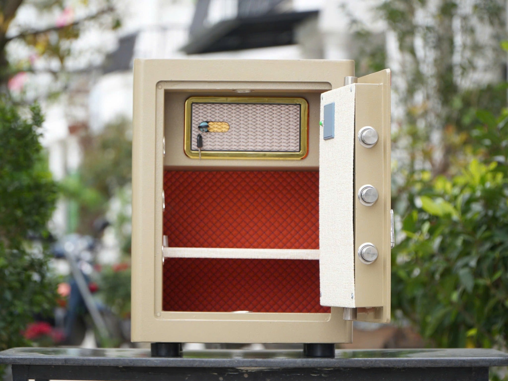 Két sắt Việt Tiệp siêu cường SC40VTDT báo điện thoại