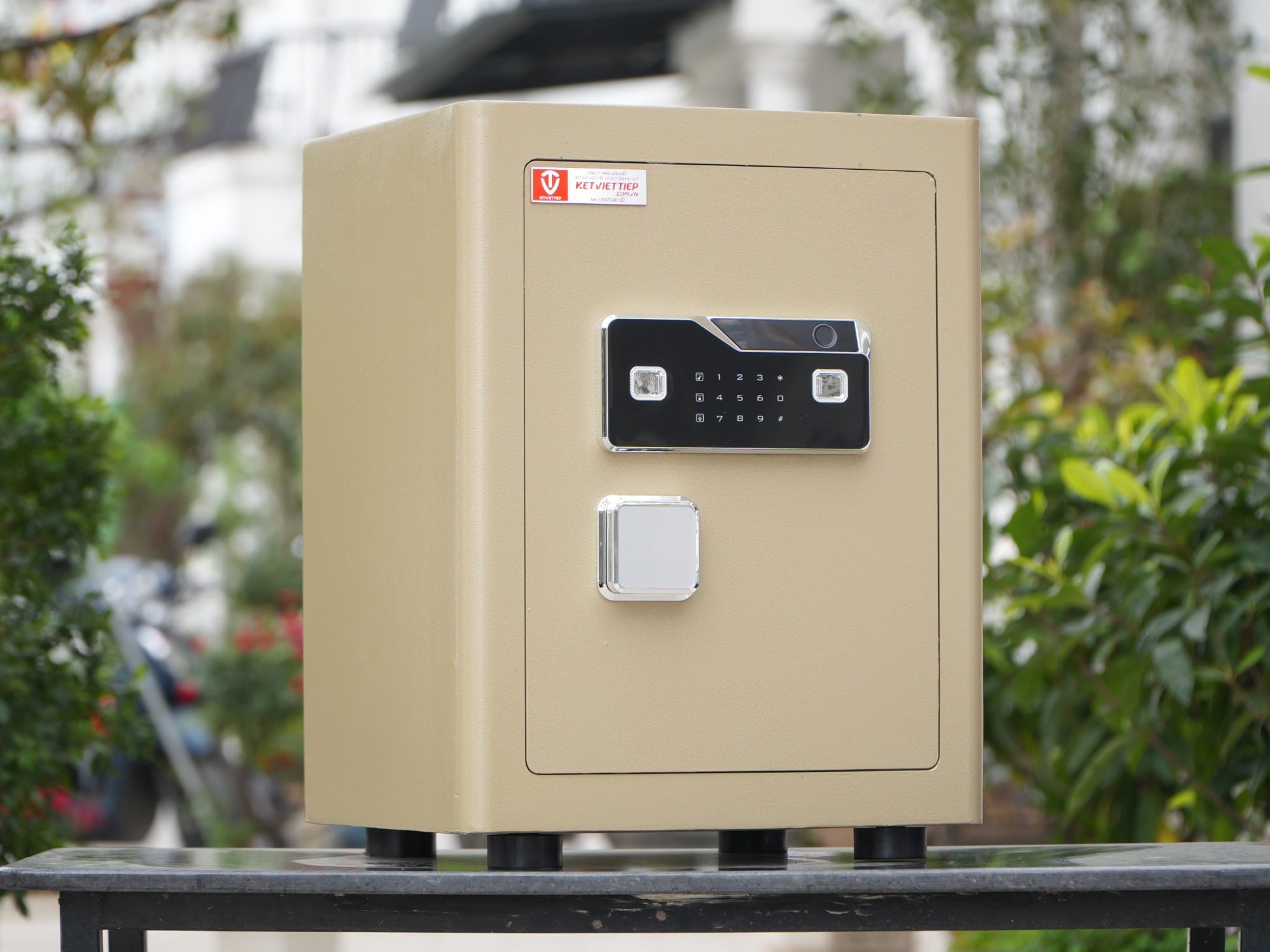 Két sắt Việt Tiệp siêu cường SC40VTDT báo điện thoại