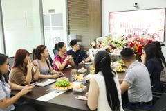 Phúc Long rộn ràng mừng sinh nhật tháng 8 – Chúc mừng Sếp Hường và các CBNV
