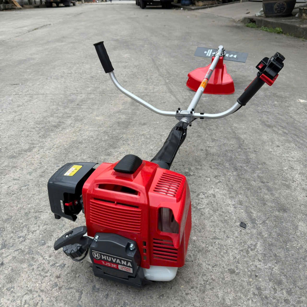 Máy cắt cỏ HUVANA TJ53E