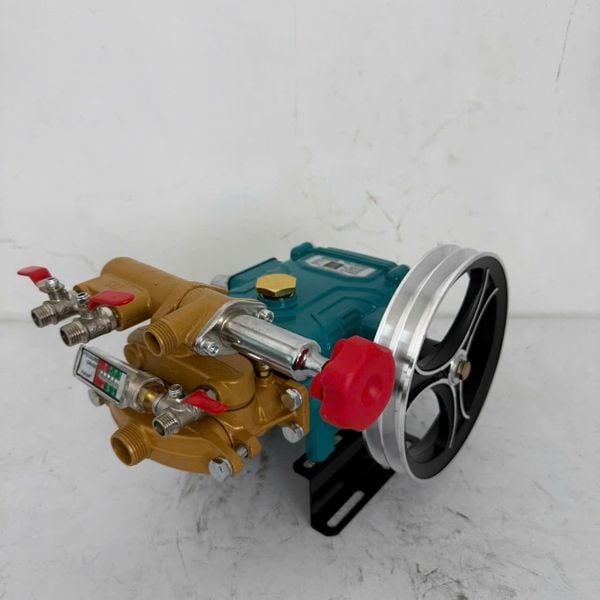 Đầu bơm ty sứ KOROBI KB-C26XM (1HP)