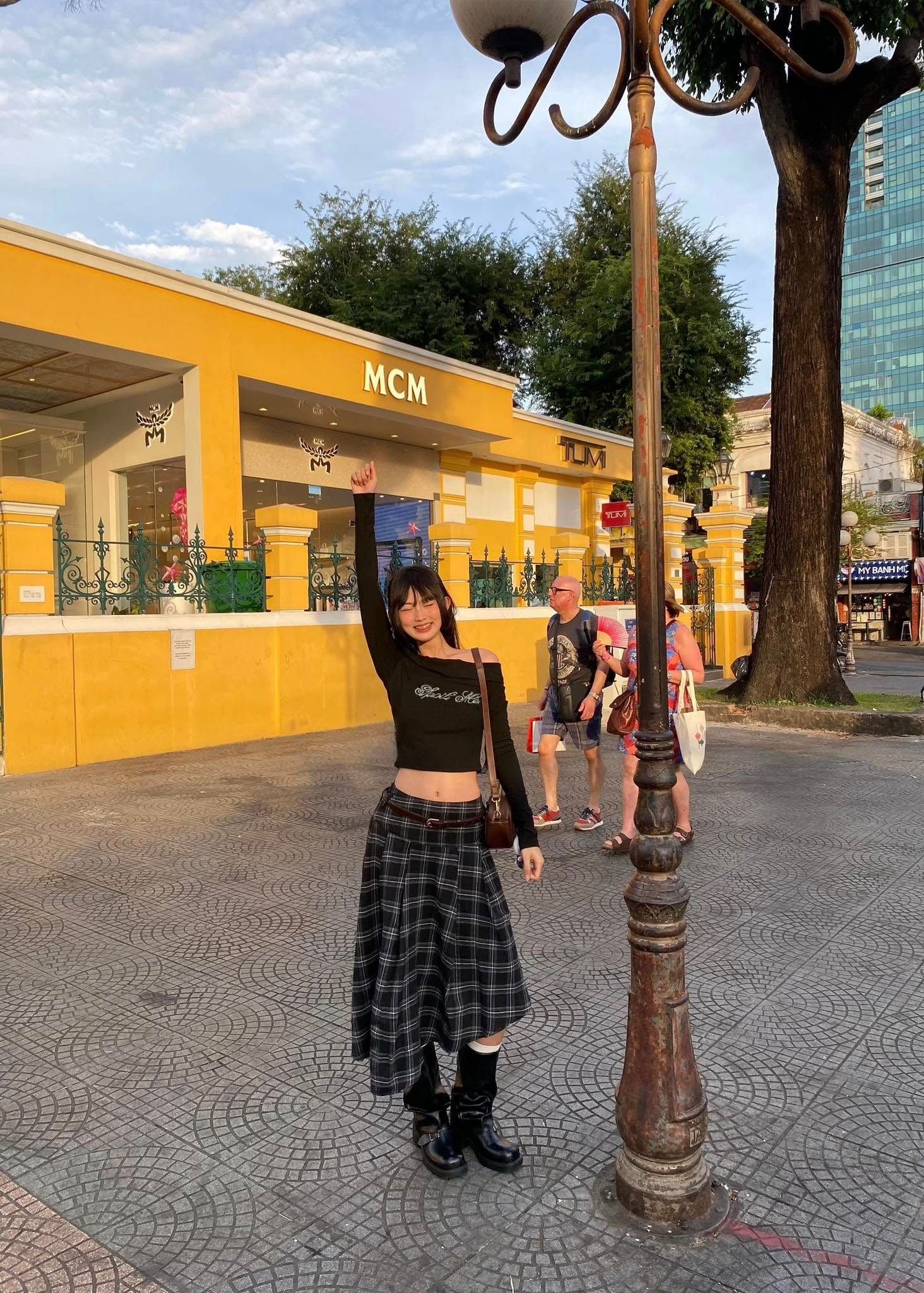  Chân váy caro kiểu dáng dài NIKI vạt chéo - KILL SYSTEM 