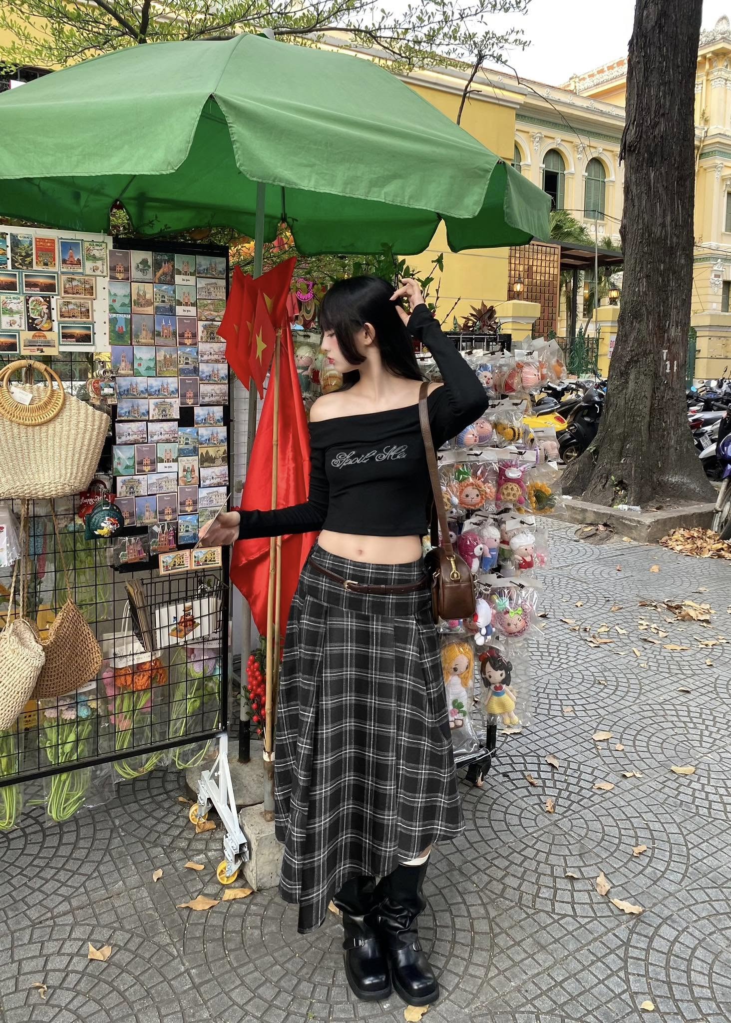  Áo trễ vai tay dài đính đá thắt nơ nữ tính SECRET - KILL SYSTEM 