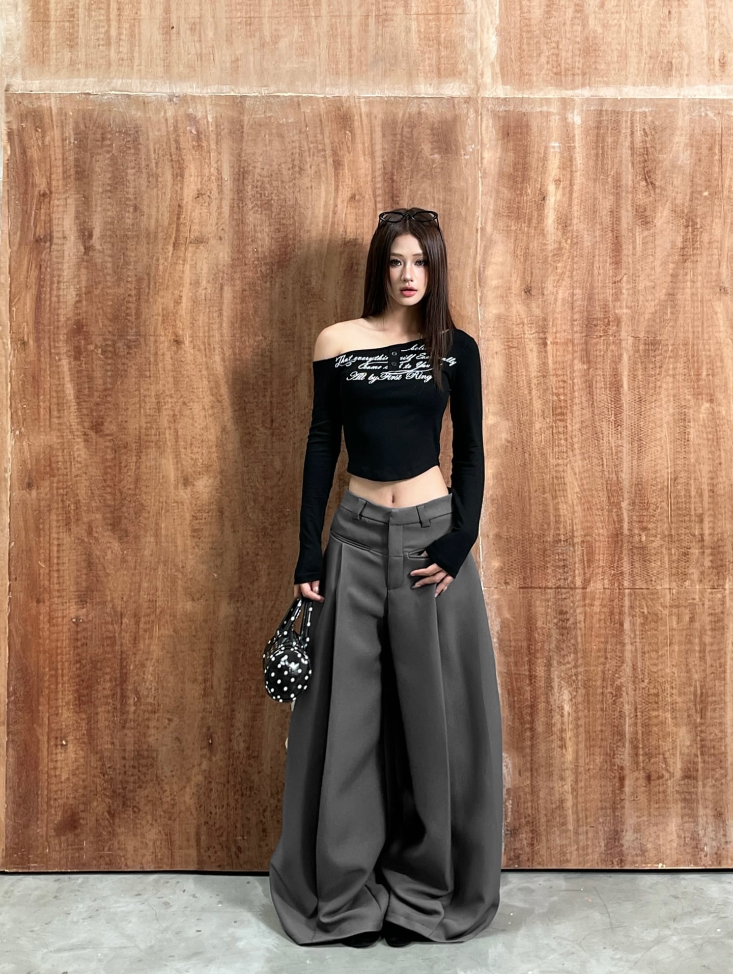  Áo lệch vai dài tay cài nút co giãn ôm body tôn dáng in chữ cá tính Groove - KILL SYSTEM 