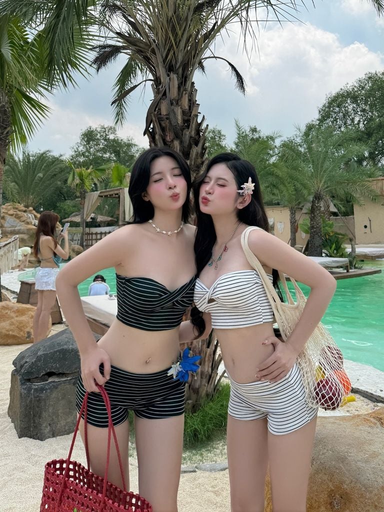  Áo ống xoắn ngực kẻ sọc SINESYN - KILLSYSTEM 