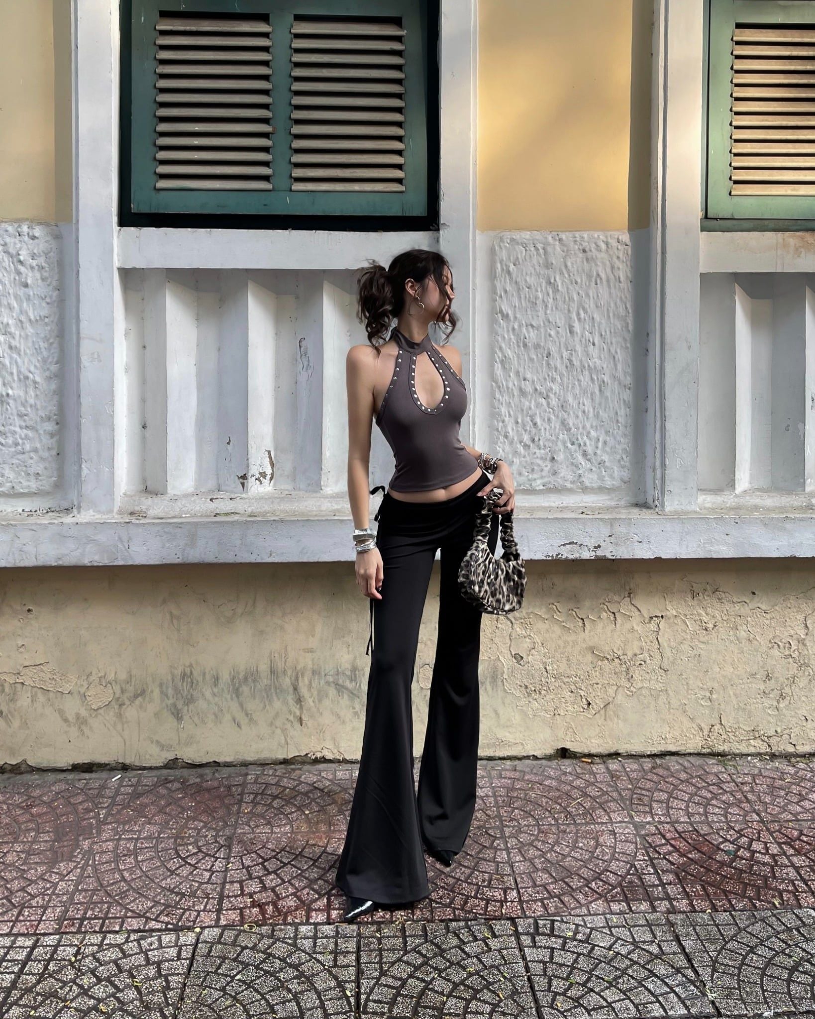  Quần ống loe dài cạp trễ phối dây tôn dáng WANNA - KILLSYSTEM 