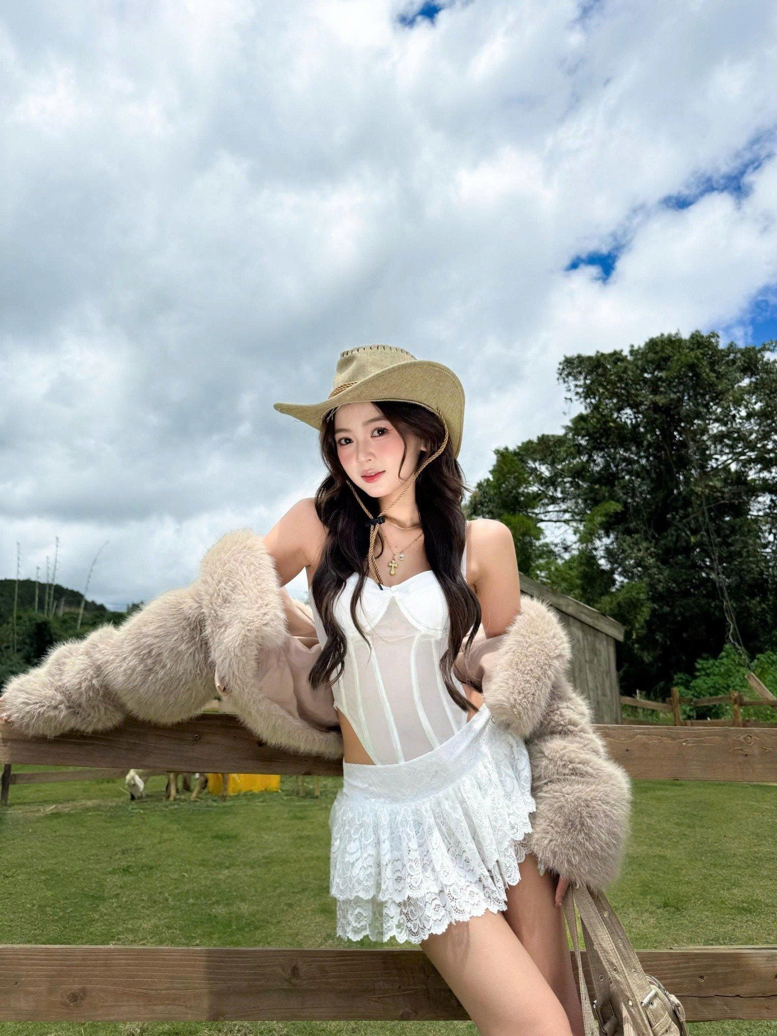  Chân váy ren ngắn cạp thấp 2 tầng YELI - KILL SYSTEM 