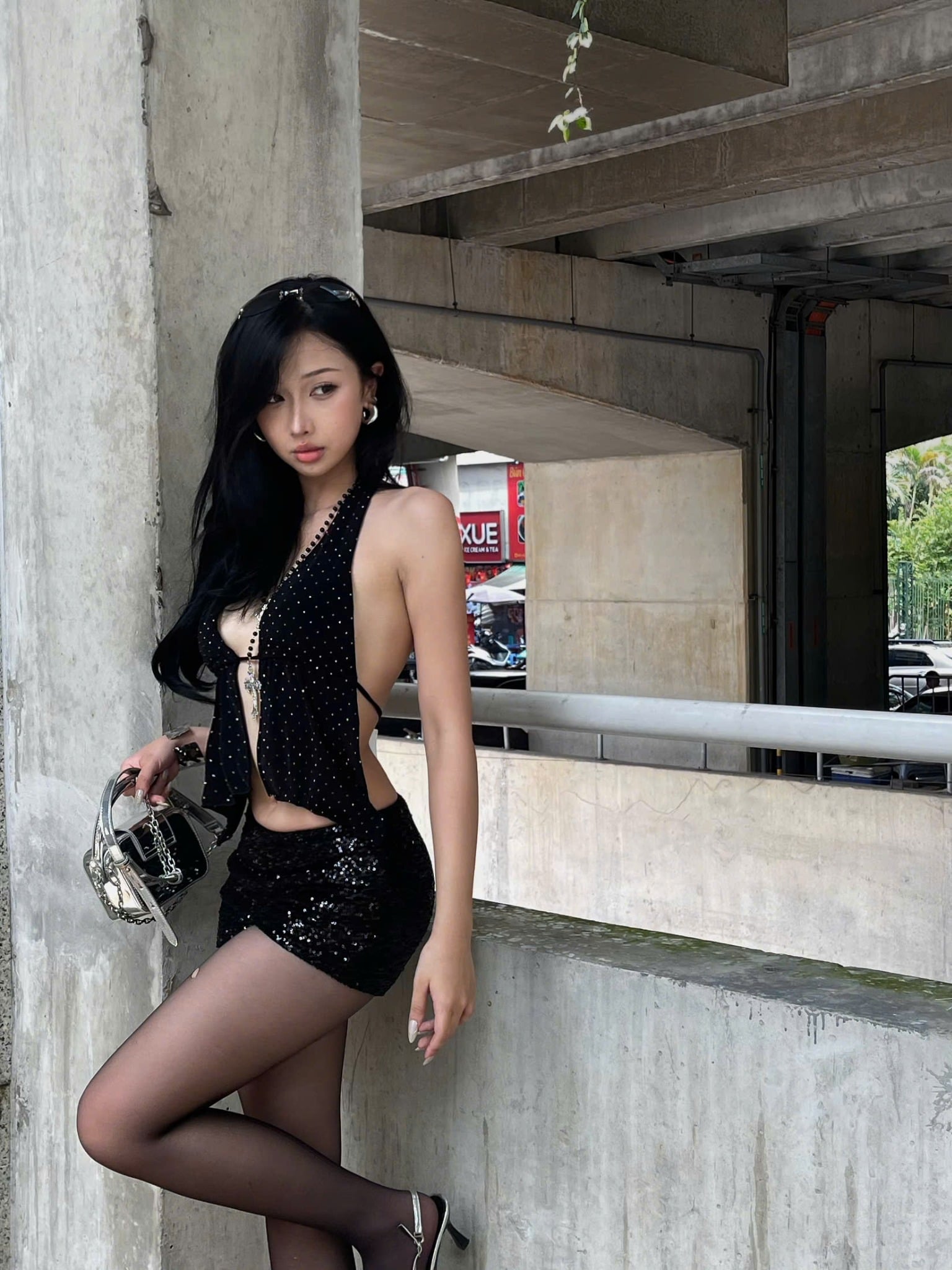  Áo yếm cột dây hở lưng tôn dáng đính đá JULIA - KILL SYSTEM 