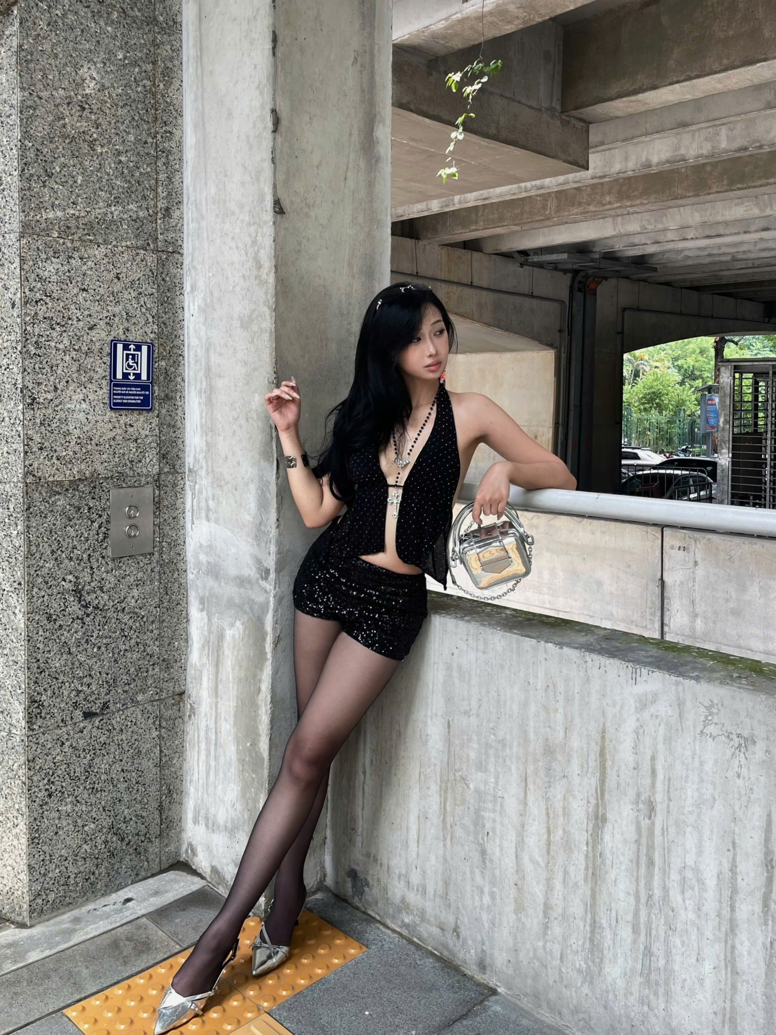  Áo yếm cột dây hở lưng tôn dáng đính đá JULIA - KILL SYSTEM 