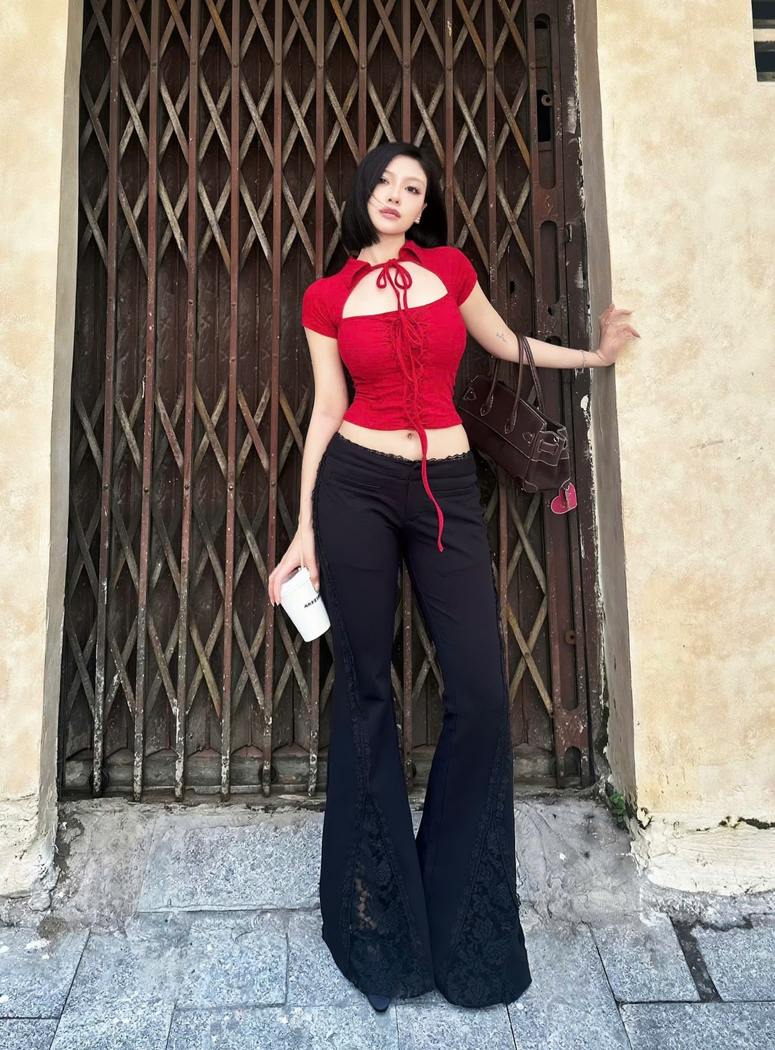  Quần ống loe dài cạp trễ phối ren tôn dáng SALDO - KILLSYSTEM 