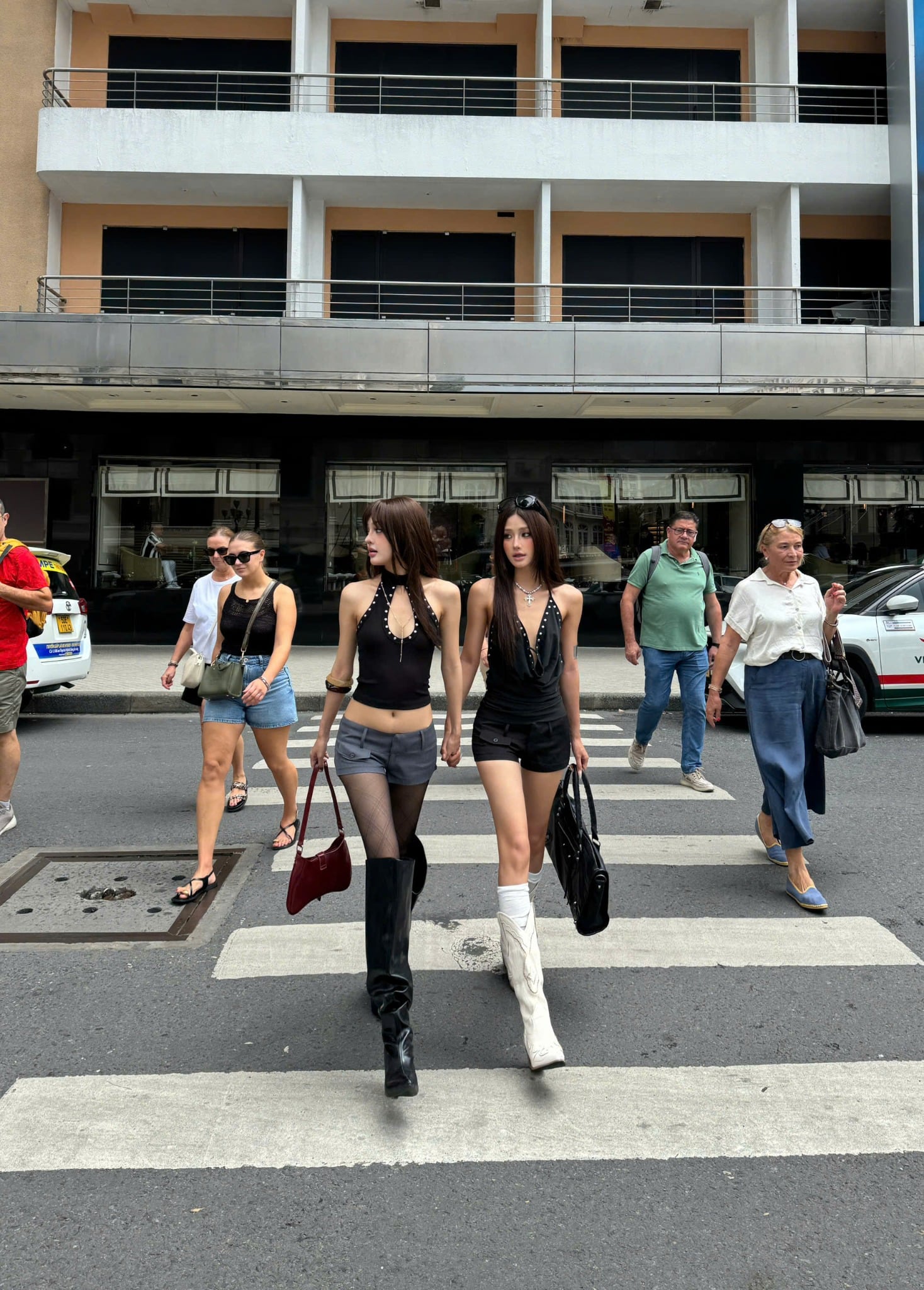  Áo yếm cổ đổ hở lưng AFFAIR - KILLSYSTEM 