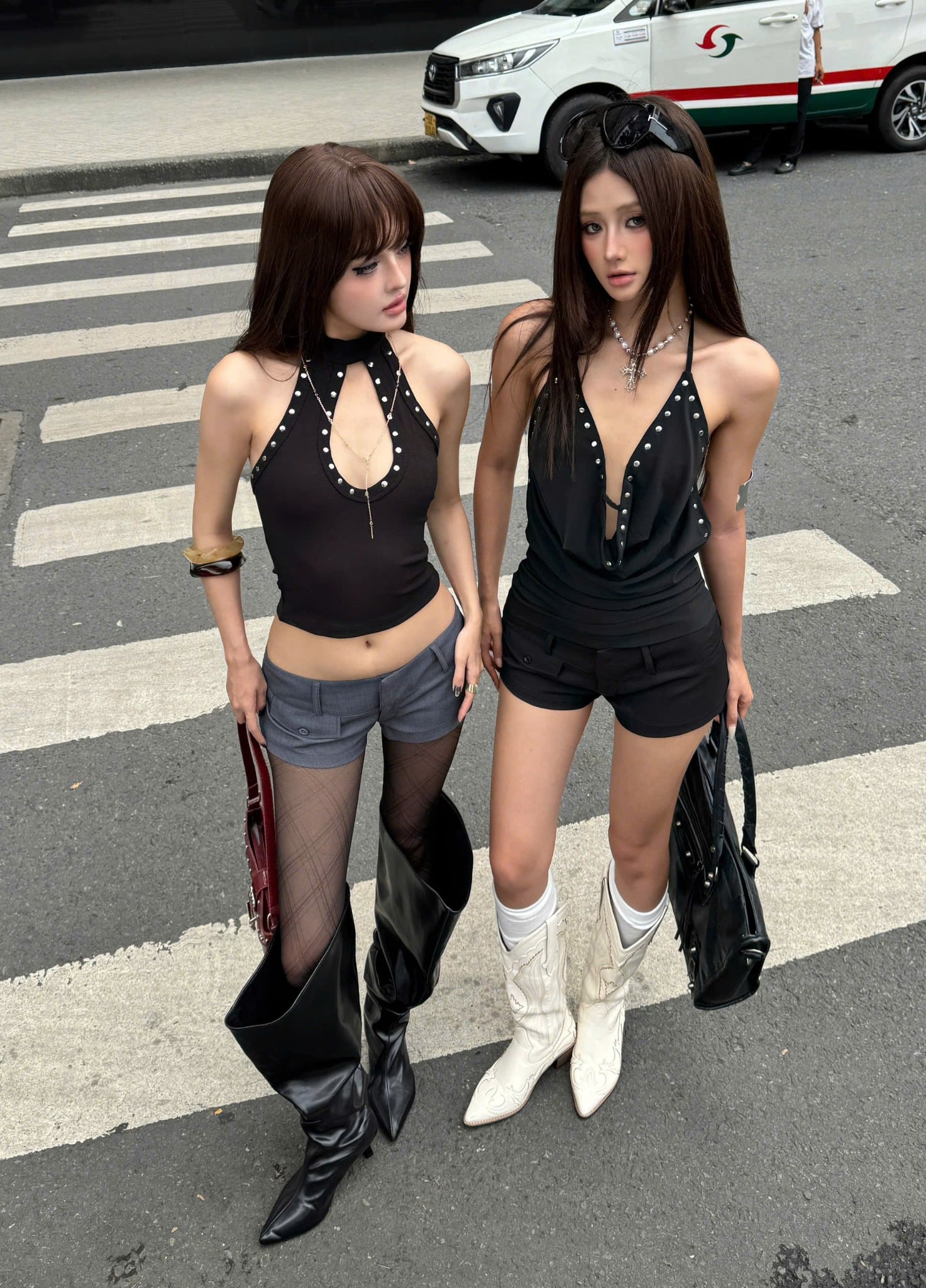  Áo yếm cổ đổ hở lưng AFFAIR - KILLSYSTEM 