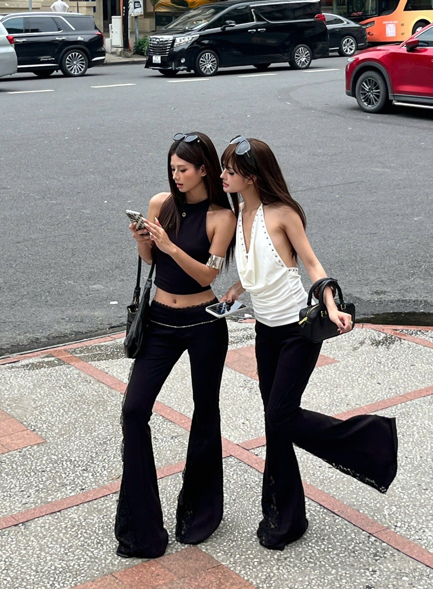  Áo yếm cổ đổ hở lưng AFFAIR - KILLSYSTEM 