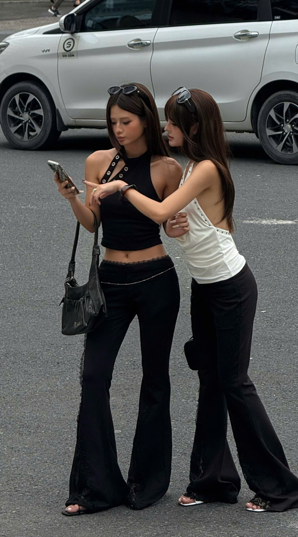  Áo cổ yếm khoét mắt cáo ôm body tôn dáng OSHANI - KILLSYSTEM 