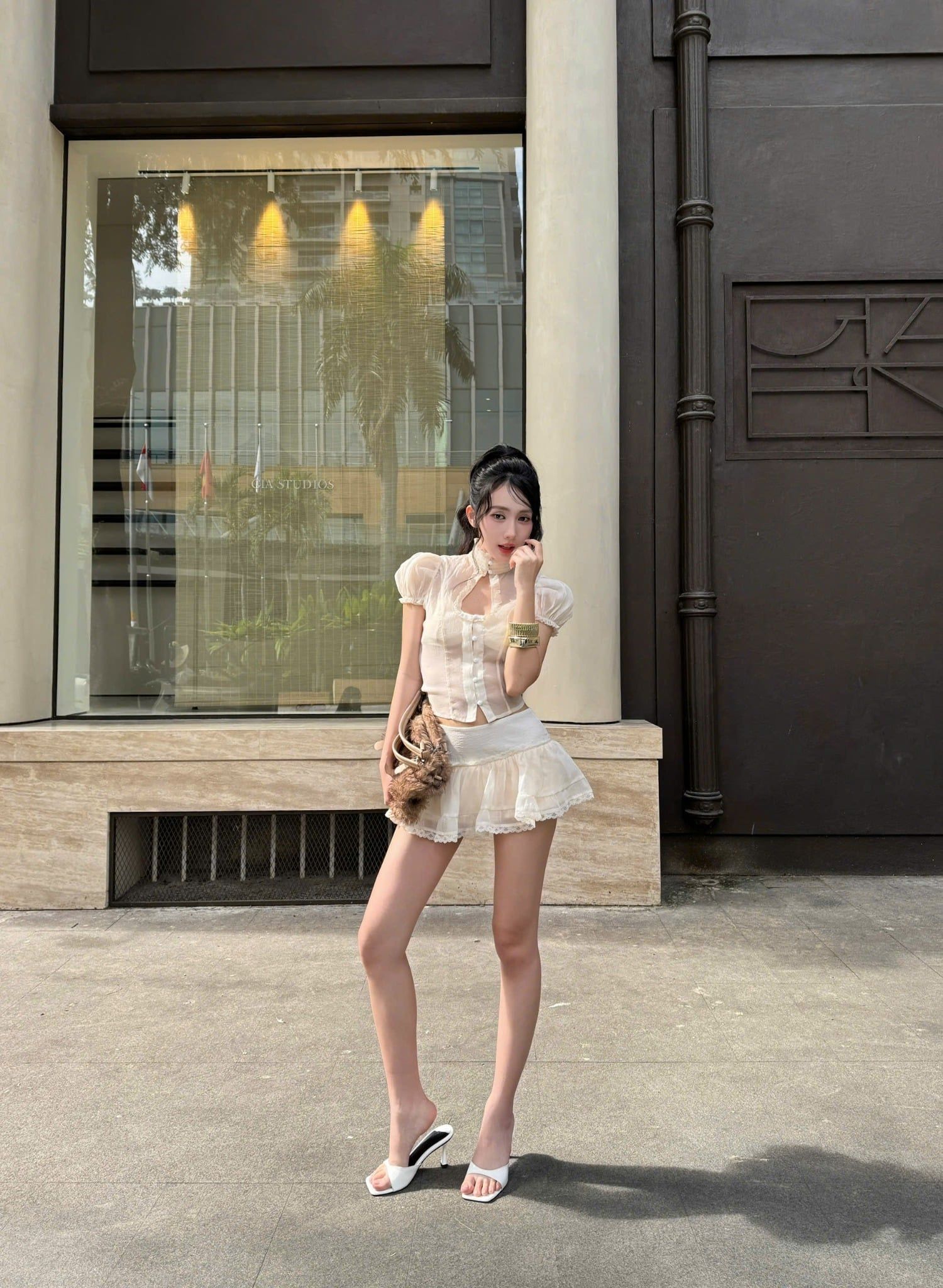  Áo tay phồng khoét cổ kèm bra WINTER - KILLSYSTEM 