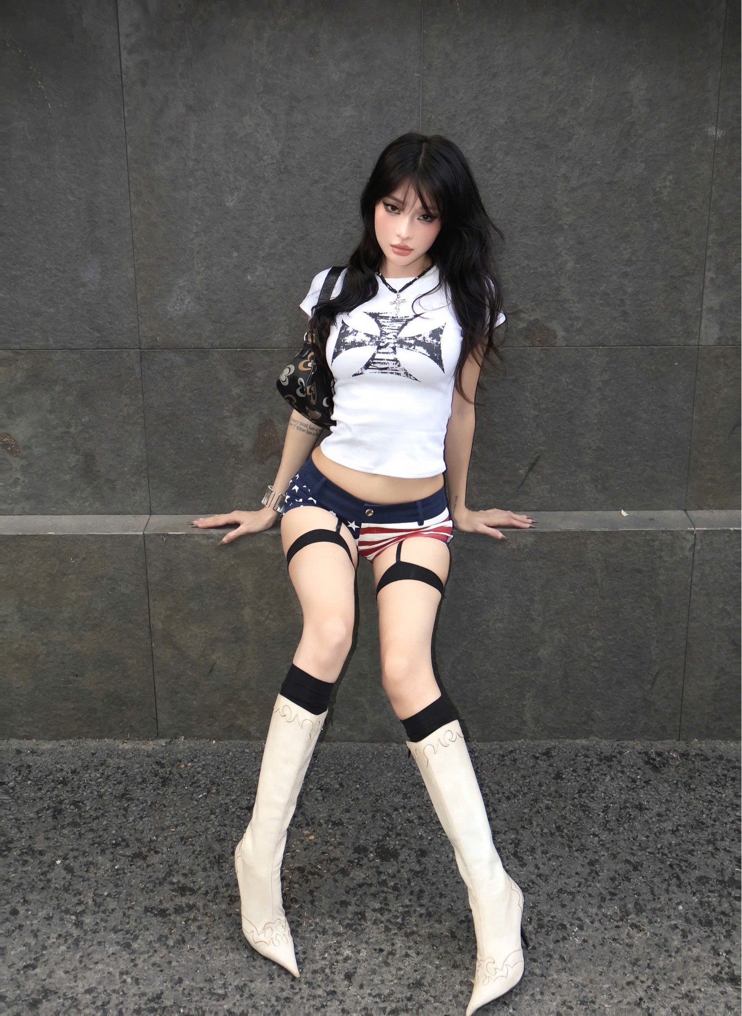  Áo thun co giãn ôm body in hình HERIOT - KILLSYSTEM 