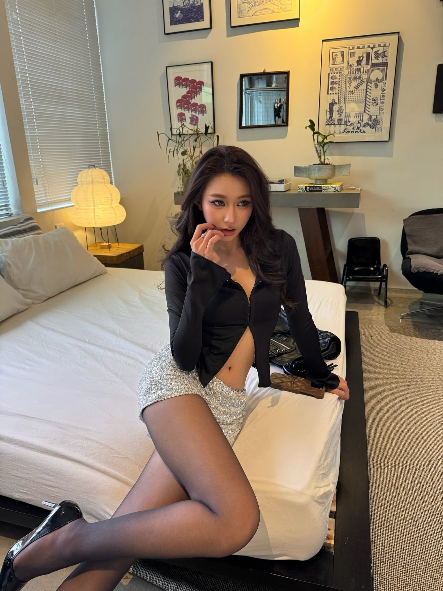  Quần Short siêu ngắn Kisses kim tuyến lấp lánh Kill System 