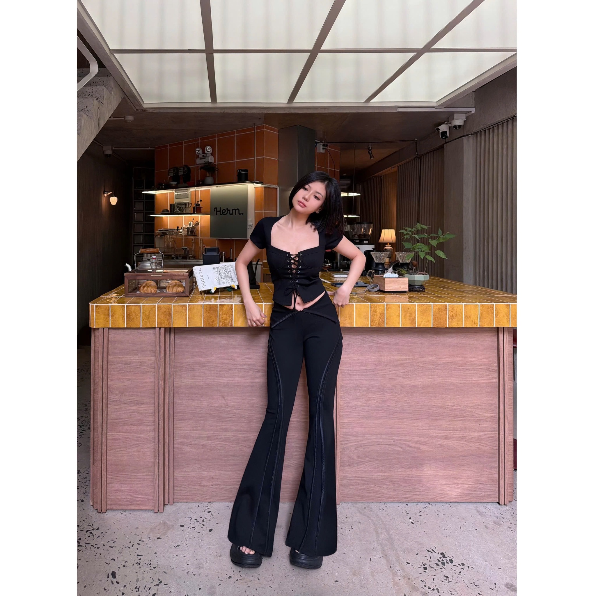  Quần ống loe dài cạp trễ REVICE - KILLSYSTEM 