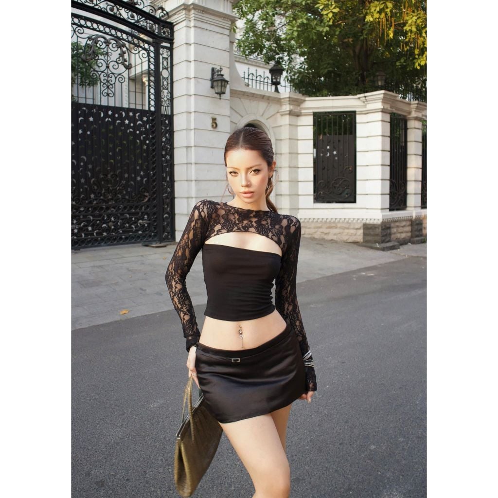  Áo khoét ngực cổ ren tay dài LINGLING - KILLSYSTEM 