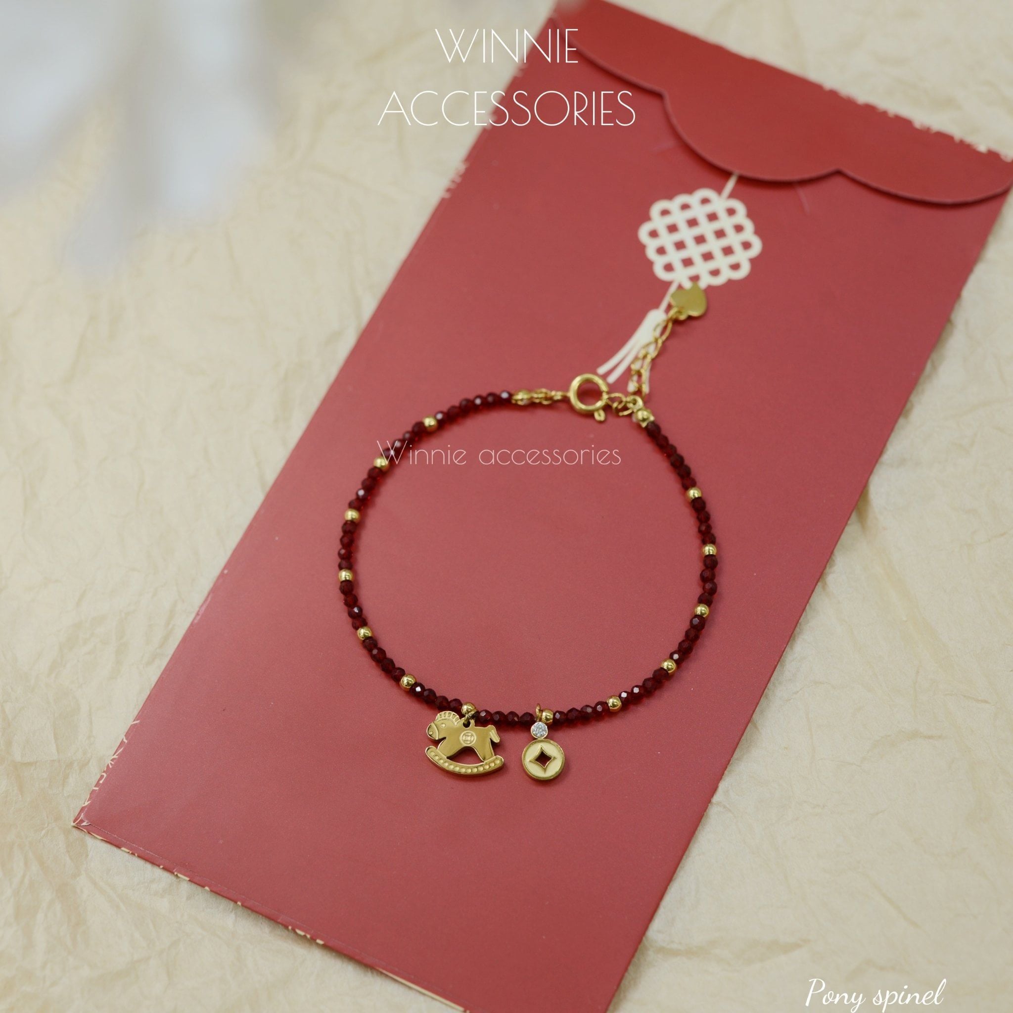  Lắc tay Titan Pony Spinel 