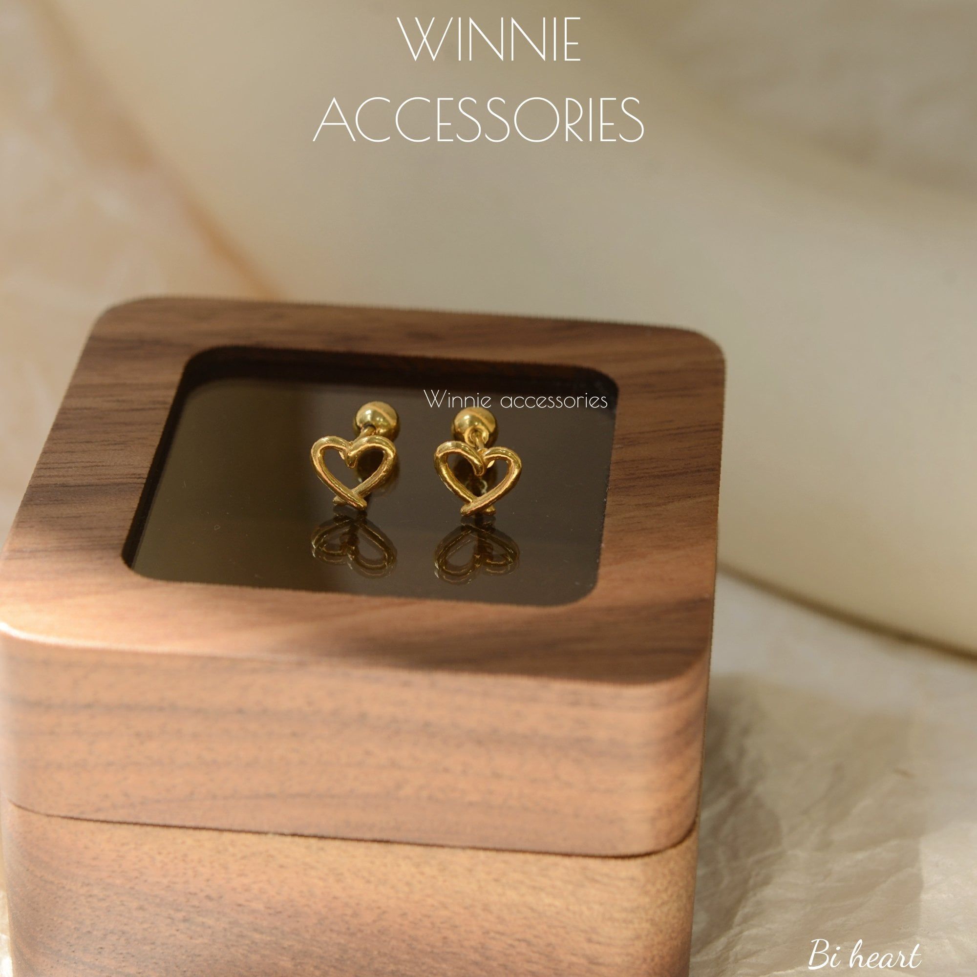  Hoa tai Titan Bi heart 