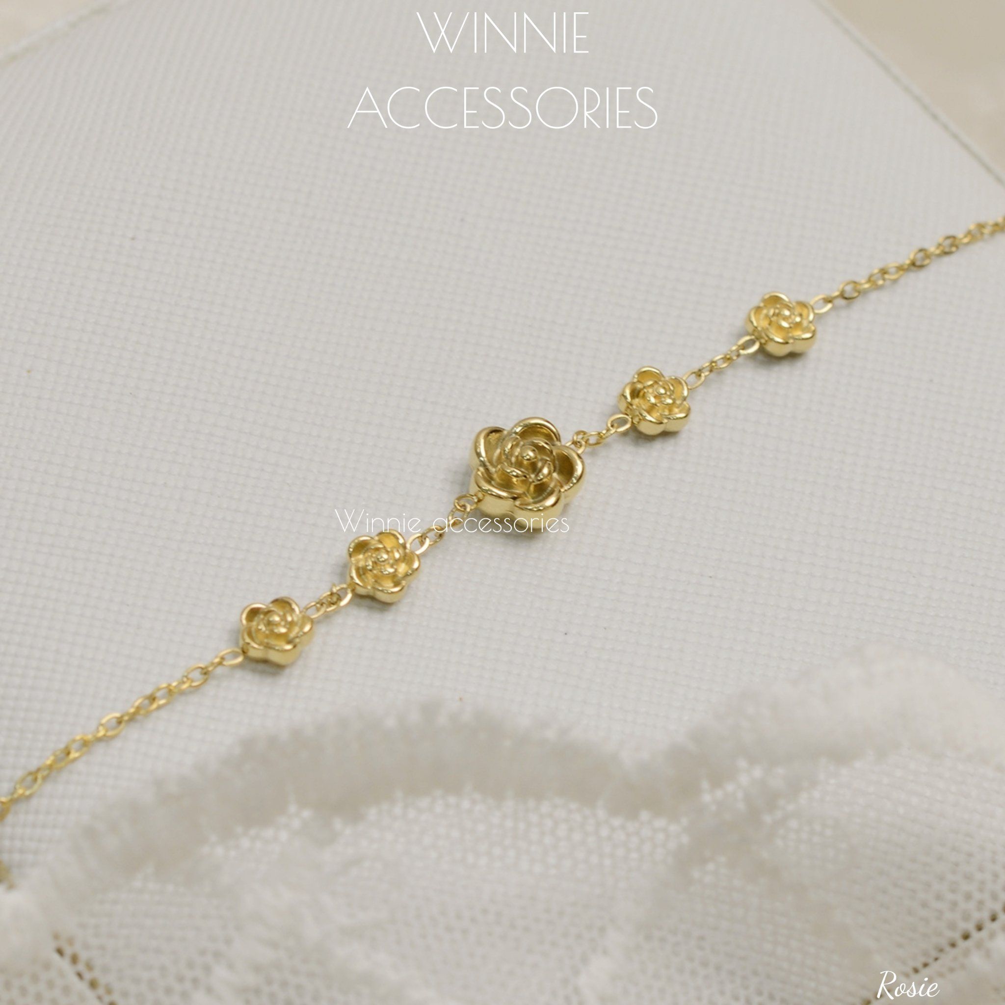  Lắc tay Titan Rosie 